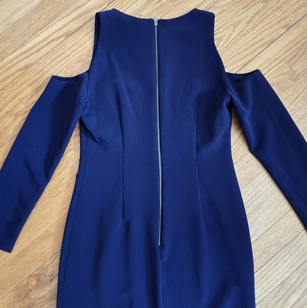 Alice + Olivia midi dress Cold shoulders size 8 Navy - Picture 3 of 9